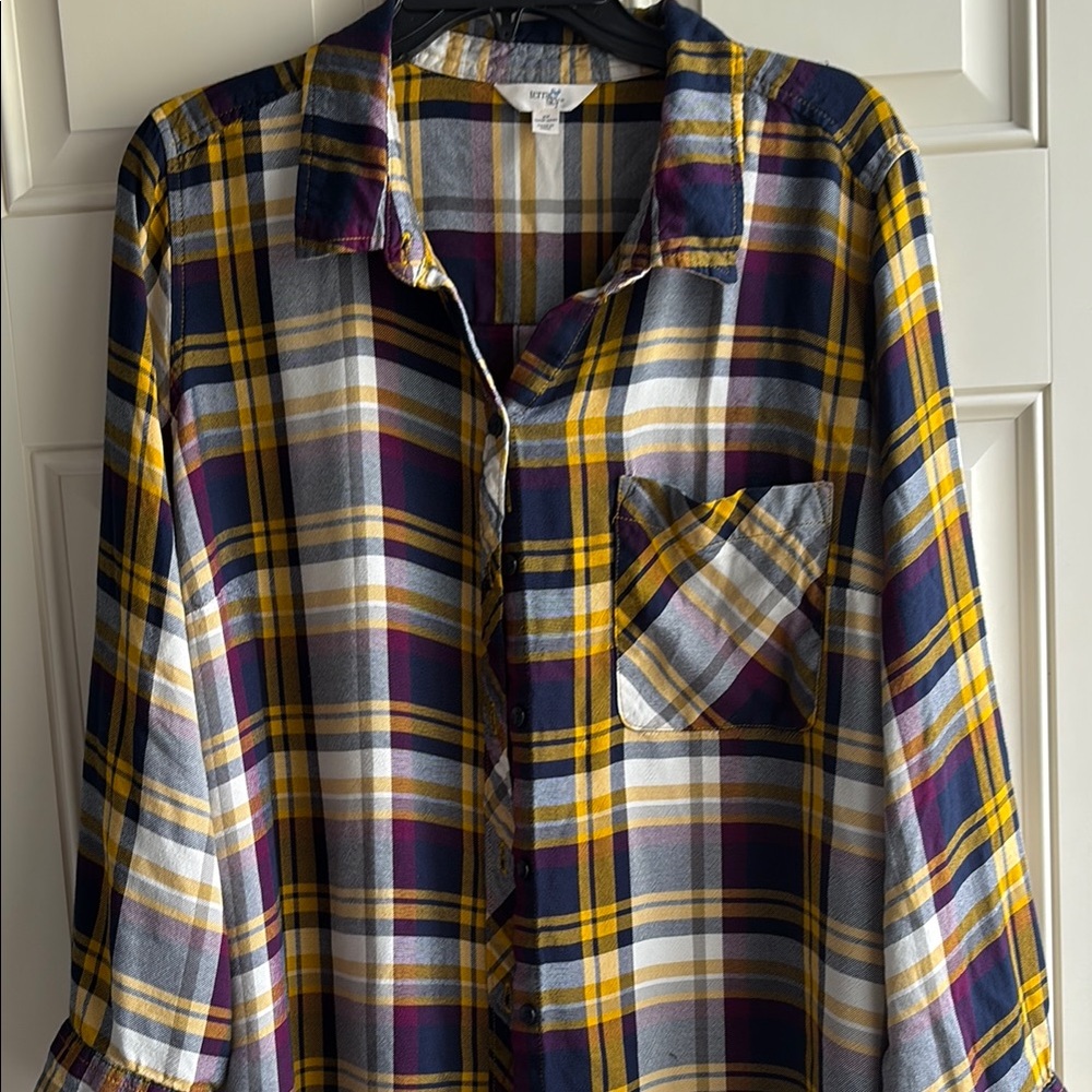 St. John's Bay Yellow and Blue Casual Button Down Shirt